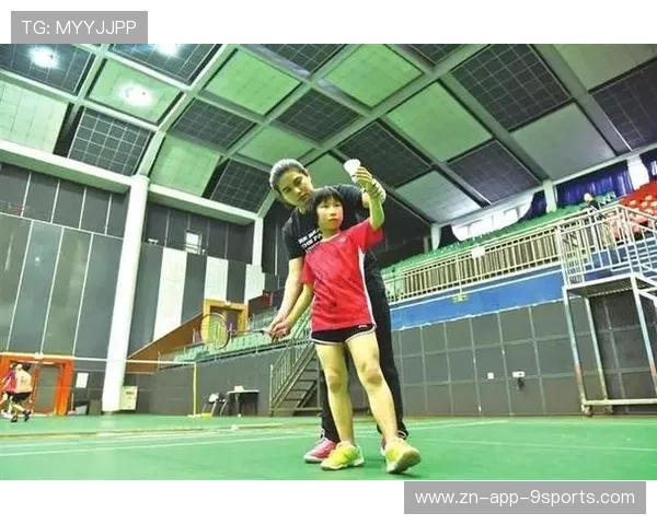 羽毛球世界级教练到访分享，带动国内训练观念升级